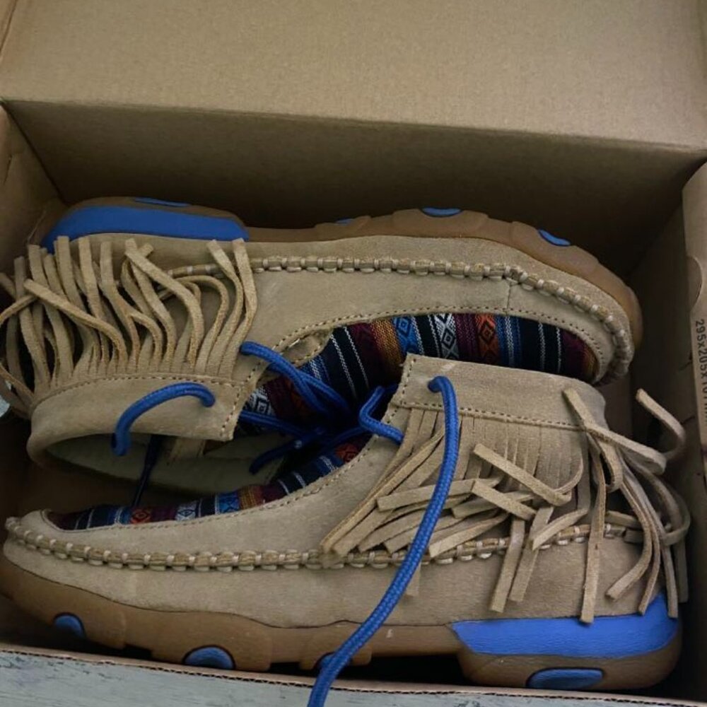 women's size 7 shoes